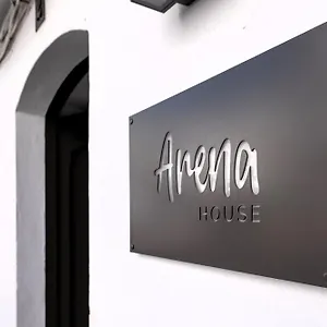 Arena House Conil Gasthof